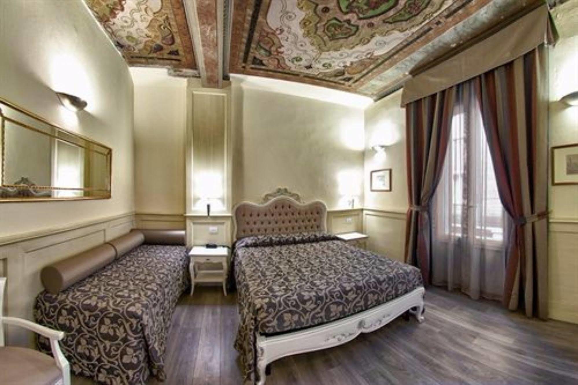 Hotel Pedrini Bologna Buitenkant foto